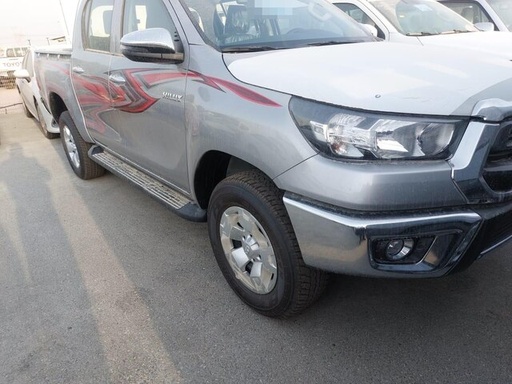 2024 TOYOTA Hilux