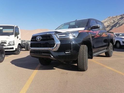 2024 TOYOTA Hilux