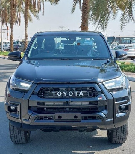 2023 TOYOTA Hilux