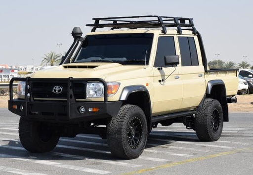 2017 TOYOTA Land Cruiser