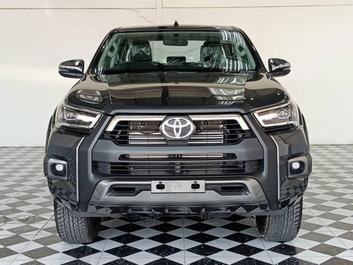 2024 TOYOTA Hilux, 