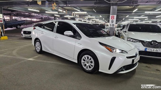 2021 TOYOTA Prius