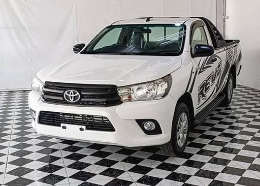 2017 TOYOTA Hilux