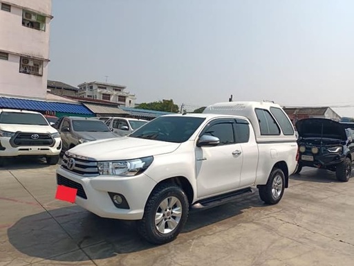 2016 TOYOTA Hilux