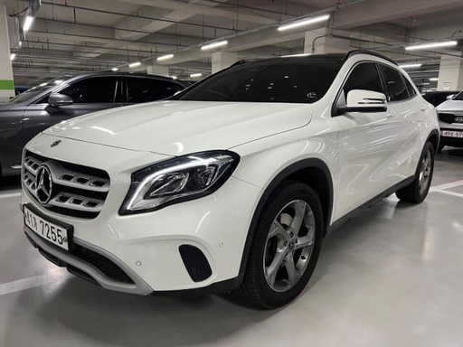 2018 MERCEDES-BENZ GLA-Class