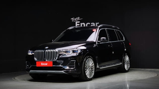 2022 BMW X7