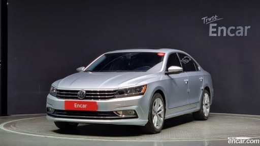 2018 VOLKSWAGEN Passat