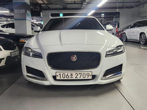 2017 JAGUAR XF