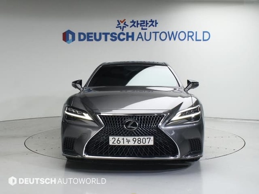 2022 LEXUS LS