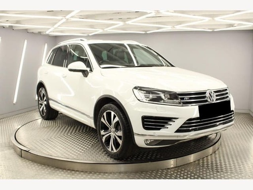 2016 VOLKSWAGEN Touareg