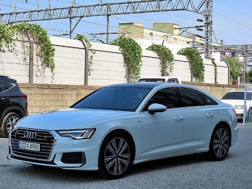 2022 AUDI A6