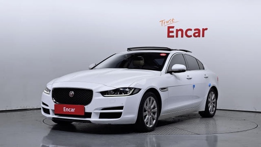 2017 JAGUAR XE