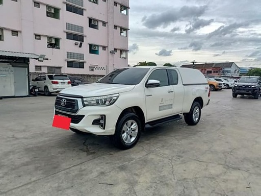 2020 TOYOTA Hilux