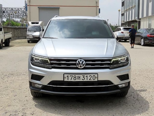 2020 VOLKSWAGEN Tiguan