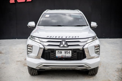 2020 MITSUBISHI Pajero