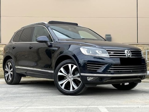 2016 VOLKSWAGEN Touareg