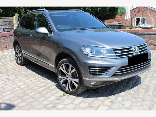 2016 VOLKSWAGEN Touareg