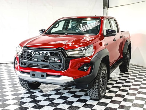 2024 TOYOTA Hilux