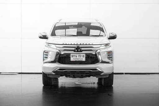 2018 MITSUBISHI Pajero