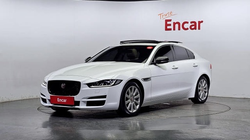 2017 JAGUAR XE