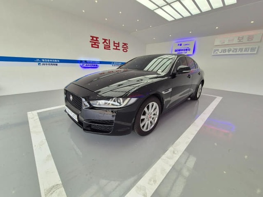 2018 JAGUAR XE