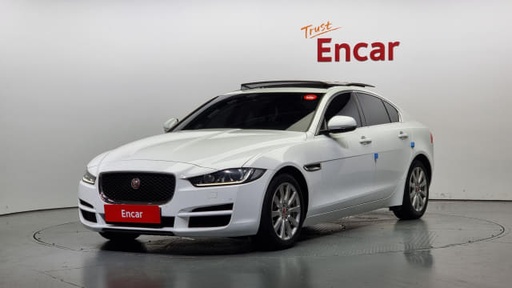 2019 JAGUAR XE