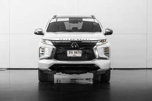 2020 MITSUBISHI Pajero