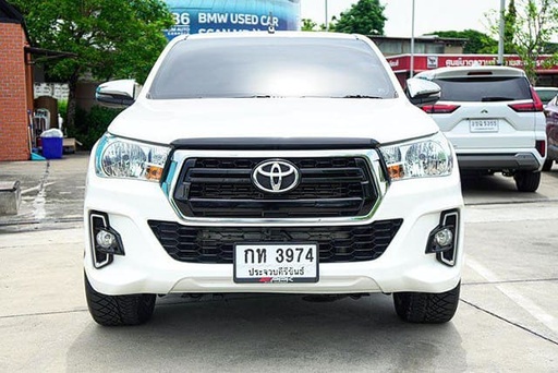 2019 TOYOTA Hilux