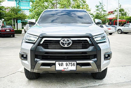 2022 TOYOTA Hilux