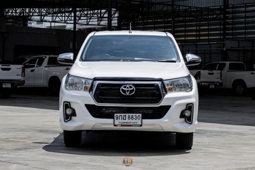 2020 TOYOTA Hilux