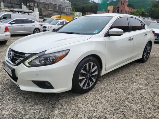 2017 NISSAN Altima