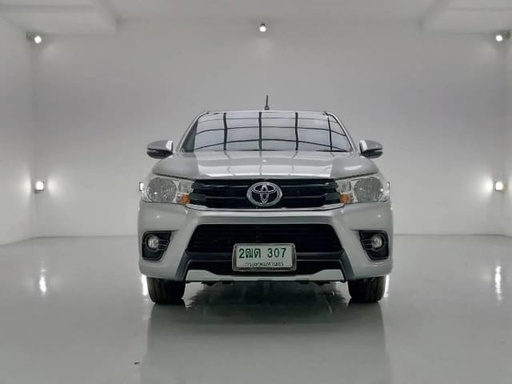 2018 TOYOTA Hilux