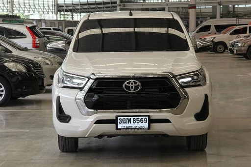 2022 TOYOTA Hilux