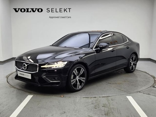 2021 VOLVO S60