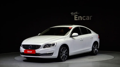 2018 VOLVO S60