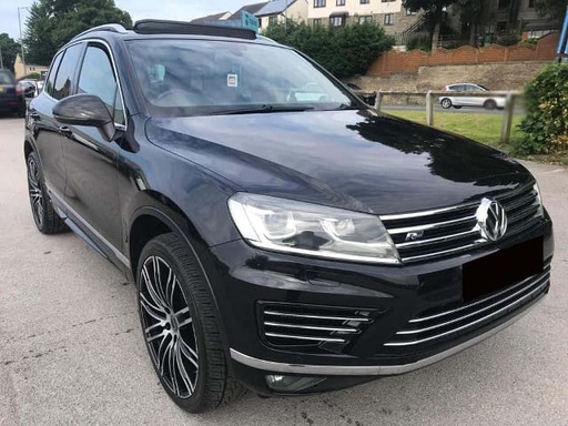 2016 VOLKSWAGEN Touareg