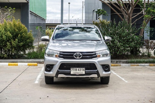 2018 TOYOTA Hilux