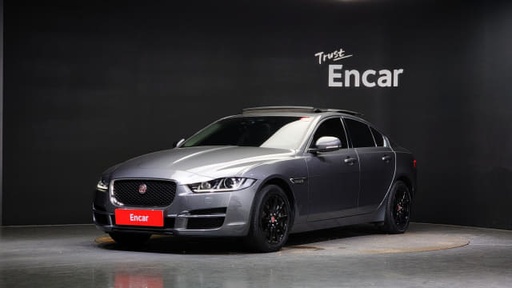 2018 JAGUAR XE