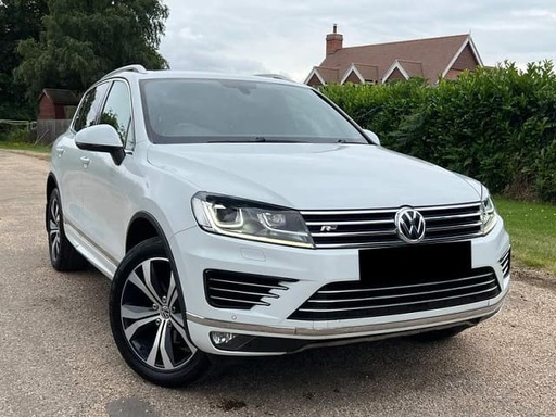 2016 VOLKSWAGEN Touareg