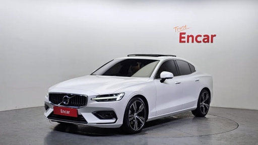 2020 VOLVO S60