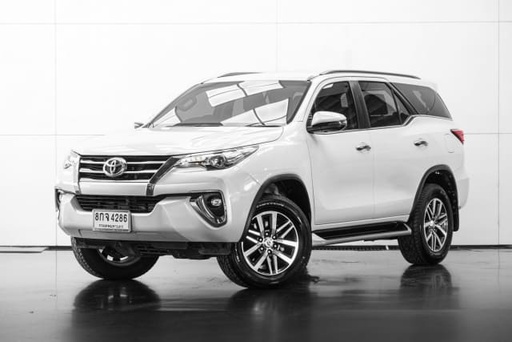 2018 TOYOTA Fortuner