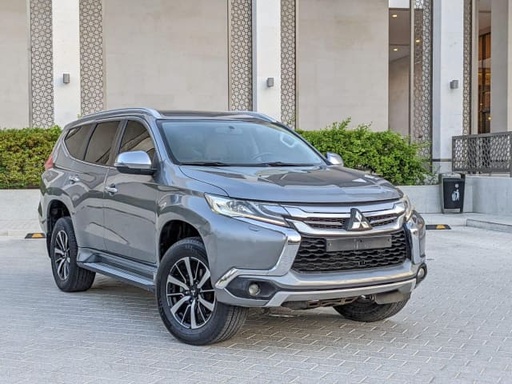 2017 MITSUBISHI Montero