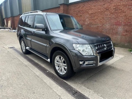 2016 MITSUBISHI Shogun