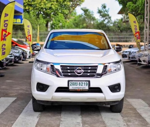 2019 NISSAN Navara