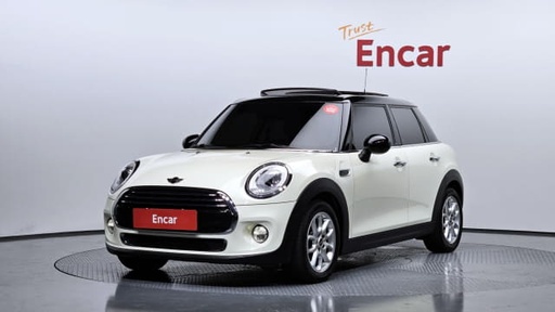 2017 Mini Cooper, 