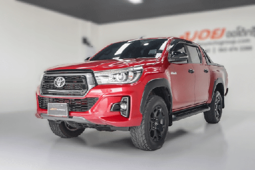 2019 TOYOTA Hilux