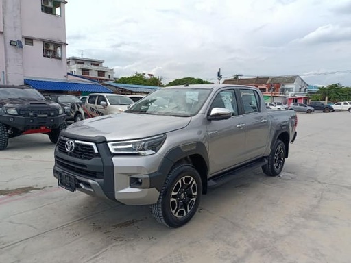 2023 TOYOTA Hilux