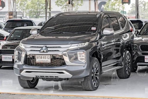 2020 MITSUBISHI Pajero