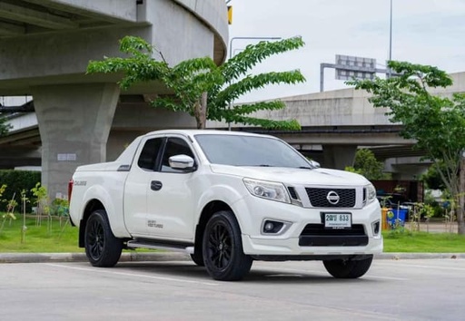 2017 NISSAN Navara