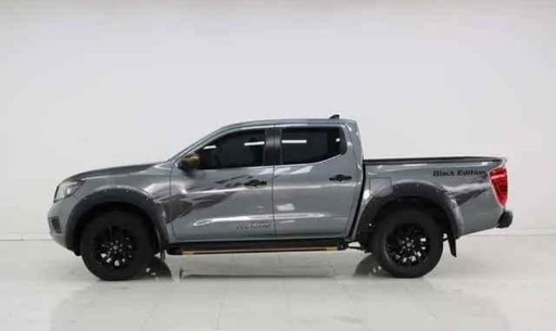 2020 NISSAN Navara